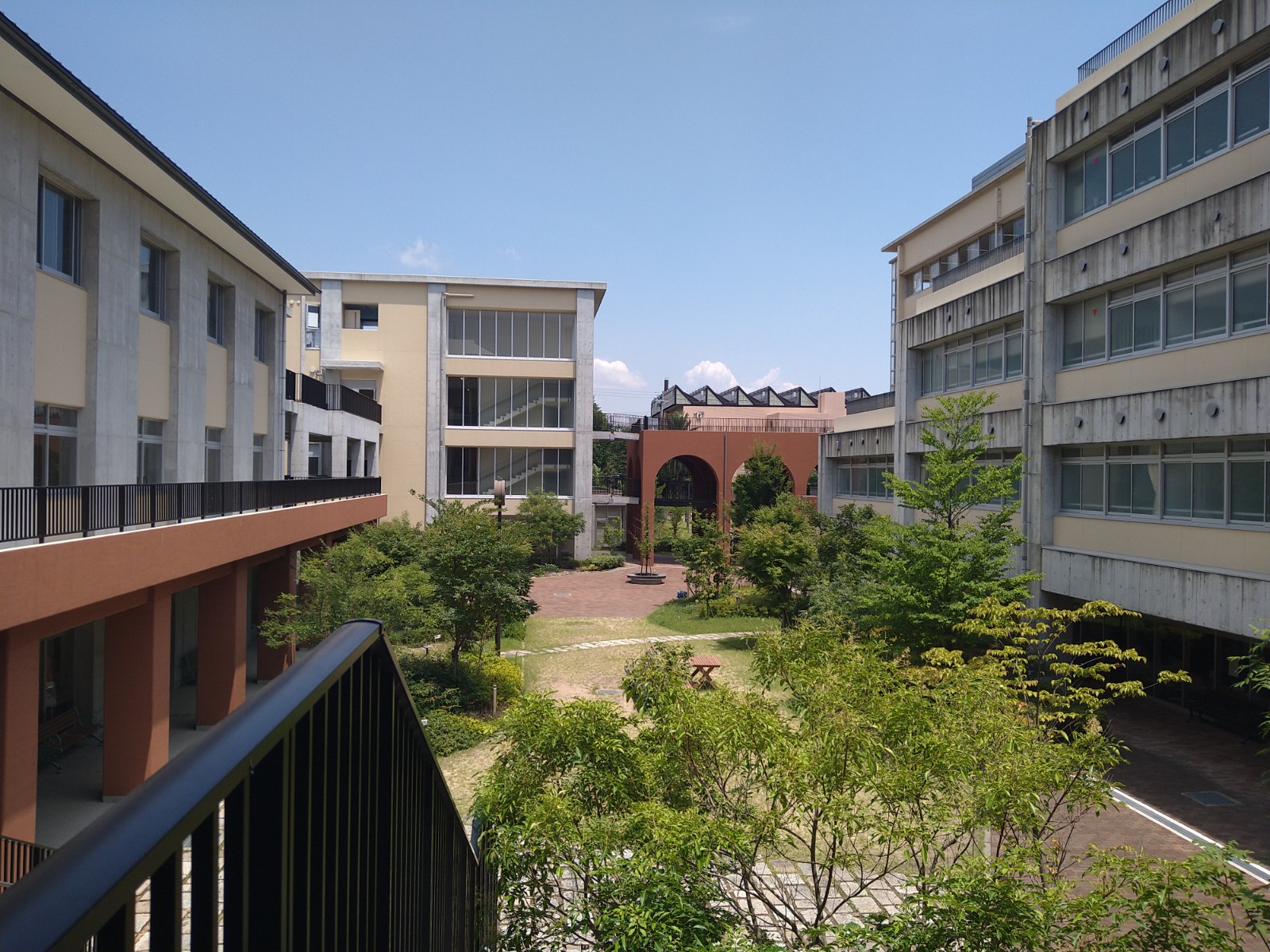 神戸 市立 葺合 高等 学校