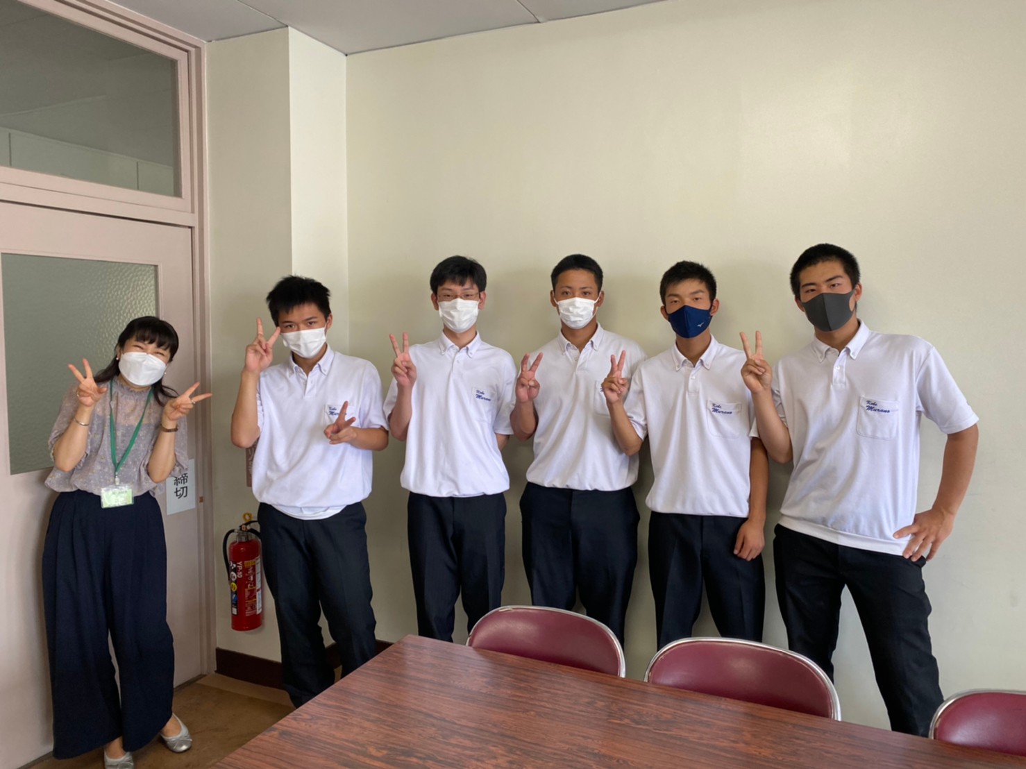神戸村の工業高校1978卒業記念ネクタイピン 色いろ